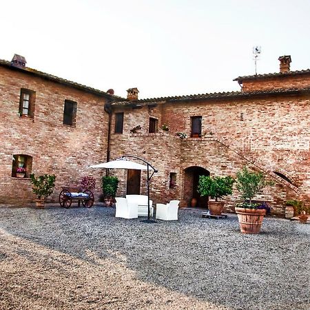 Casa Vacanze San Pierino Monteroni dʼArbia Exterior foto