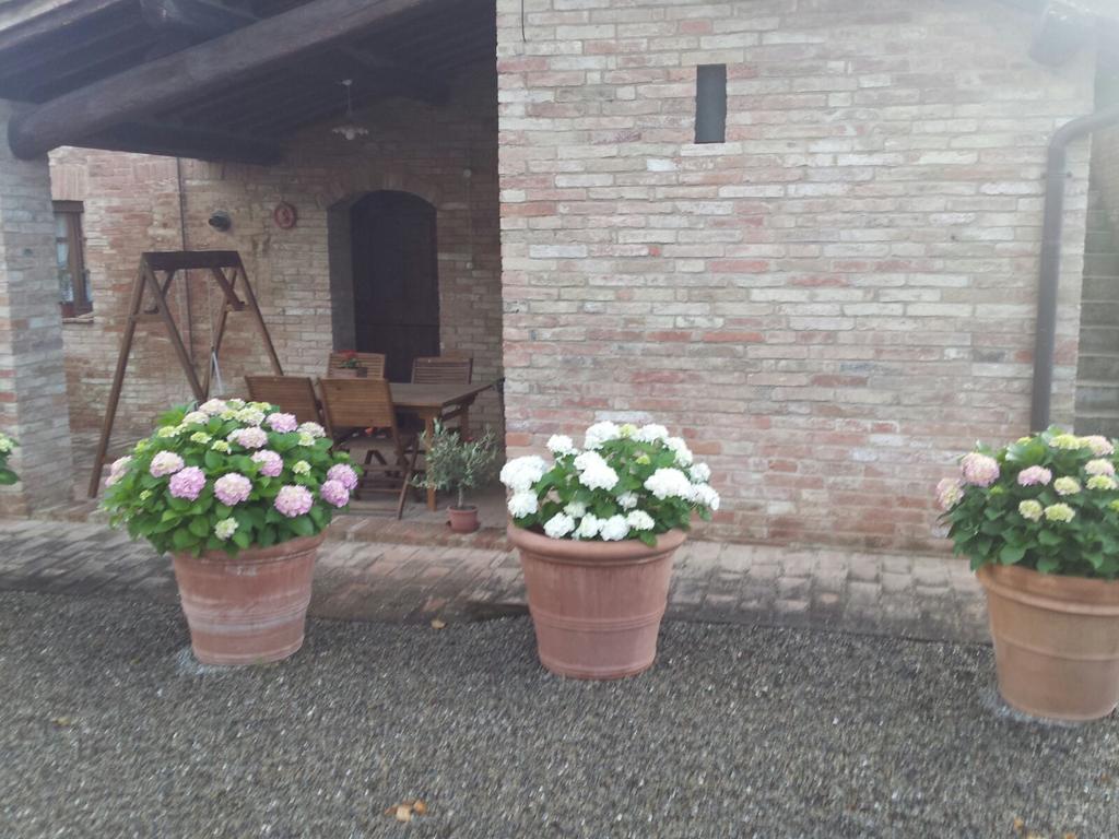 Casa Vacanze San Pierino Monteroni dʼArbia Exterior foto